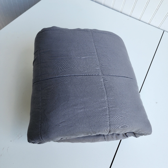 9.5 lbs Weighted Blanket Adult Gray Super Soft Crystal Cover Glass Bead 47"x70" - Picture 2 of 10